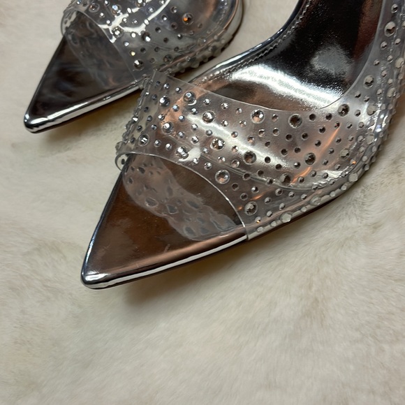 Pointed Silver Rhinestone Vinyl pump - Picture 3 of 7